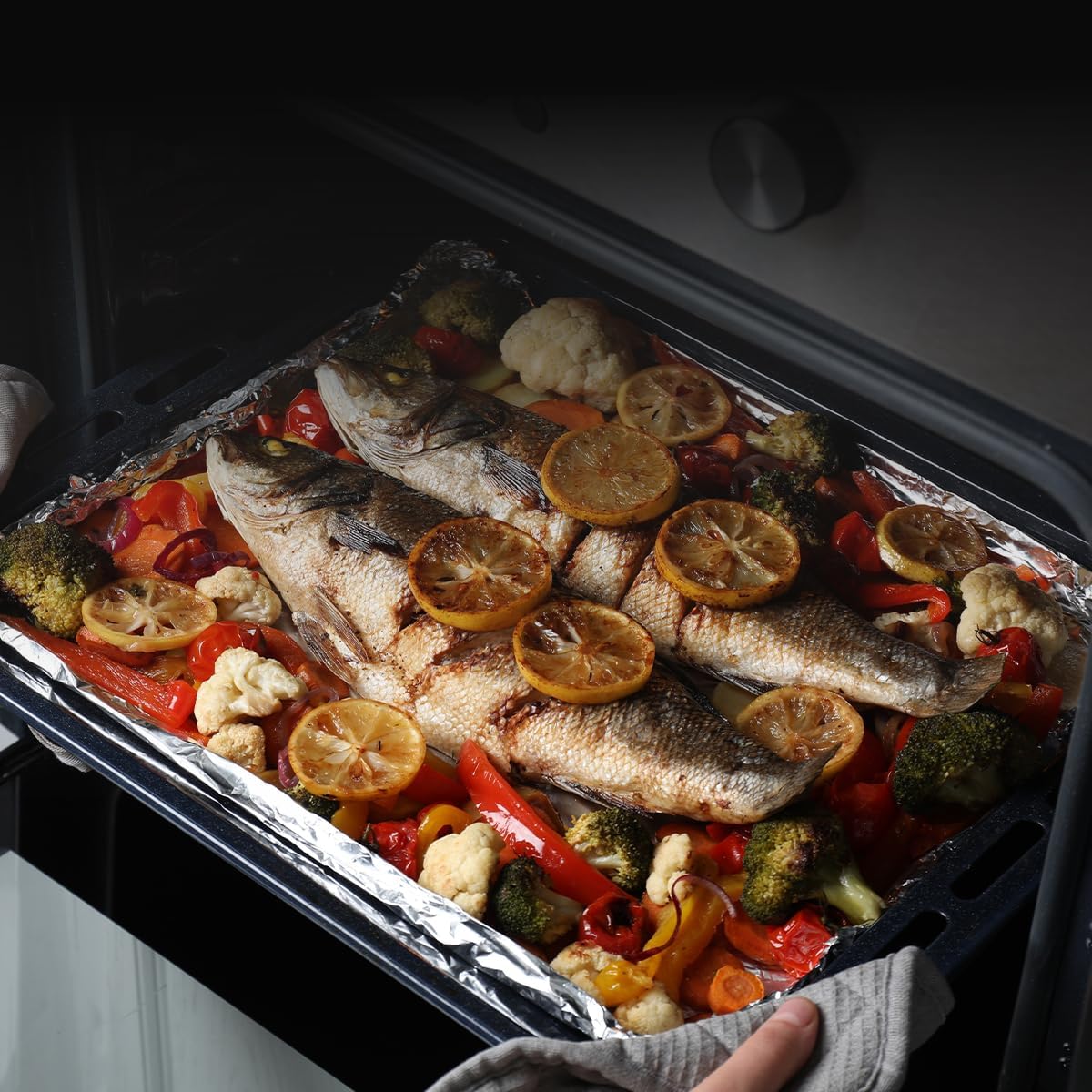 Cecotec Einbaubackofen Multifunktion 70L Bolero Hexa M226001 Line A. 2800W, 7 Funktionen, Display, Steam Base XXL, Steam Assist, Steam EasyClean, Kühlgebläse, Eco-Modus, Konvektionsmodus, Grillmodus