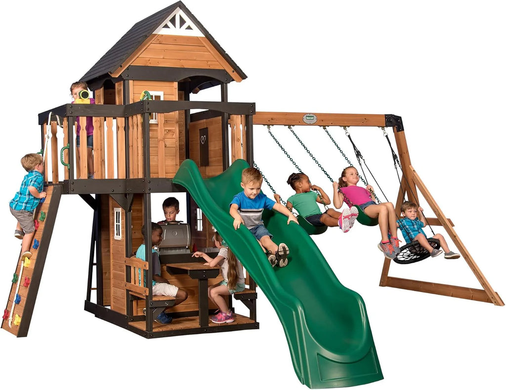 2025 Backyard Discovery Canyon Creek Set de Juego Exterior en Madera de Cedro con Tobogán, Casa en el Árbol, Columpios y Pared de Escalada