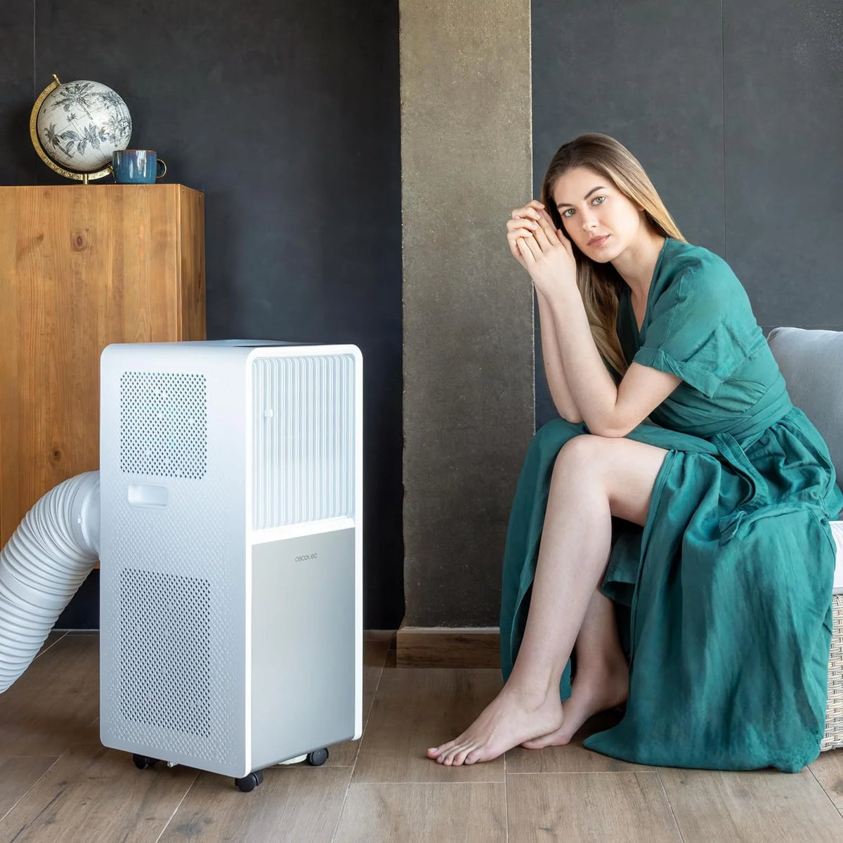 Cecotec Aire Acondicionado Portátil con Mando y Bomba de Calor ForceClima 9450 Style Heating, 9000 BTU, Táctil, Pantalla LED, 5 Modos, 2 Velocidades, Deshumidificador, Temporizador, 16 m², White