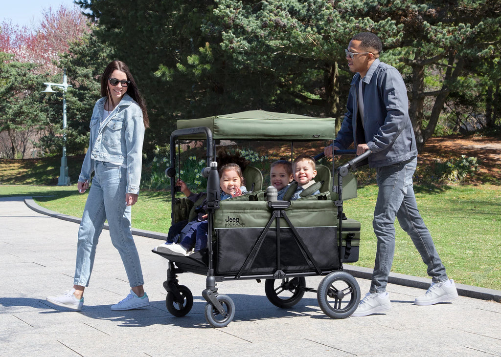 Carrito-Paseador Jeep Wrangler Deluxe para 4 Niños – Capota Desmontable, Bolsa Térmica, Asientos Modulares, Almacenamiento XXL, Ruedas Antipinchazos, Manillares Ajustables