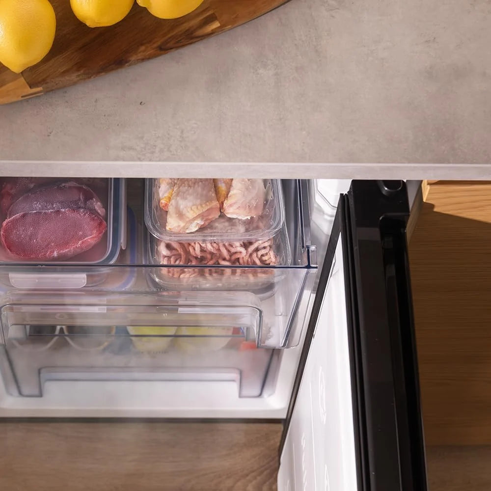 Cecotec Congelador Vertical Sobremesa 97 L Bolero CoolMarket TF 97 Inox, Clase Energética E, Diseño compacto, Puerta reversible, 3 Cajones, Medidas 55,1 x 57,5 x 83,5 cm, Color Inox