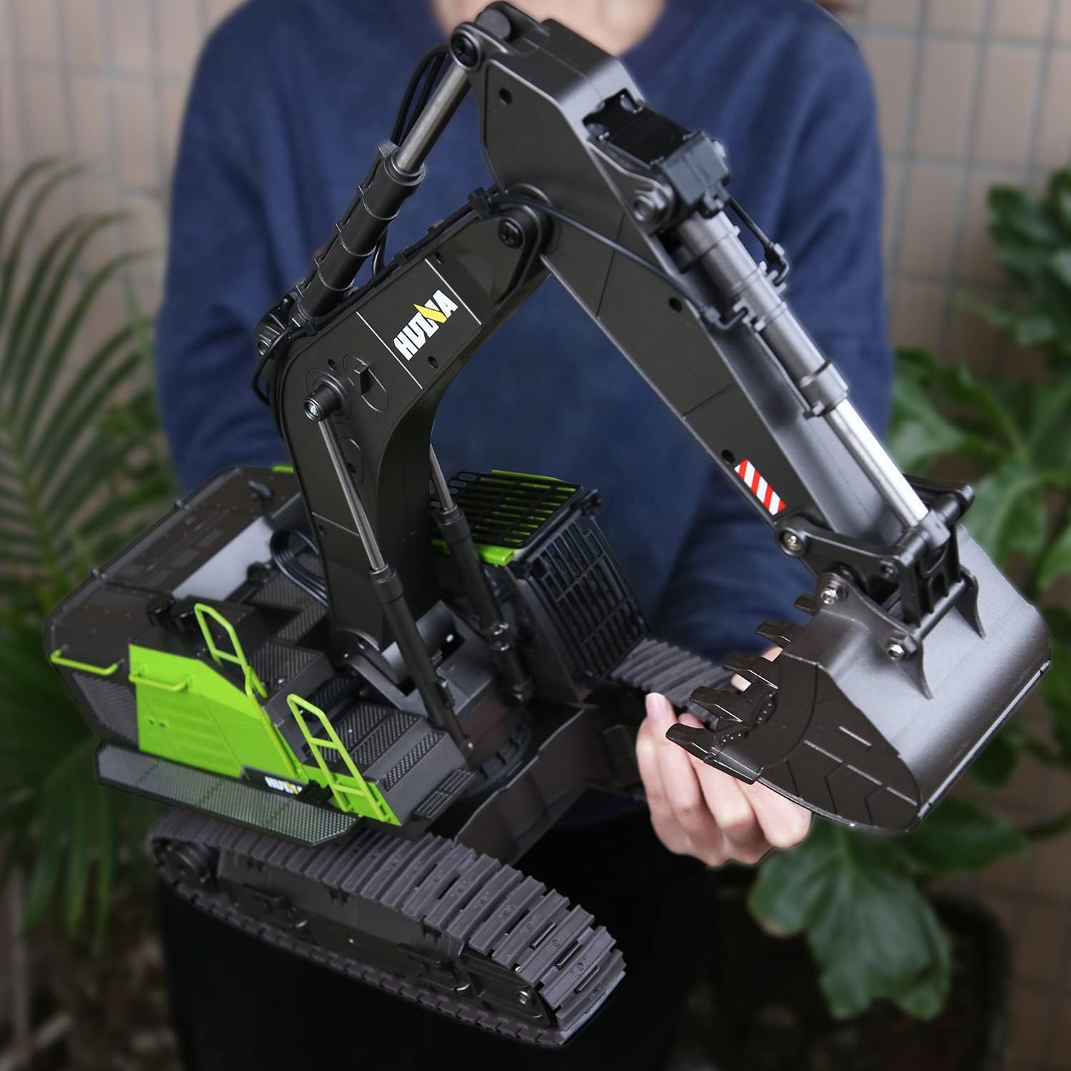 1:14 Bagger Spielzeug Groß, 22 Kanäle Vollfunktionsbagger Spielzeug, RC Bagger Ferngesteuert +2 Akkus+3 Zubehör, RC Bagger Spielzeug, Krane Spielzeug Junge 4 6 8 10 14+ Jahre