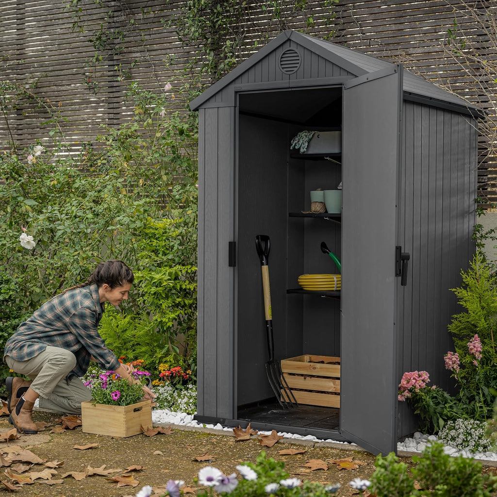 KETER Darwin 4x4 Gartenhaus, 125.8 x 117 x 205 cm und 1.4 m², Bodenplatte, Lüftungssystem, Tür und Fenster, wasserdicht, Grau