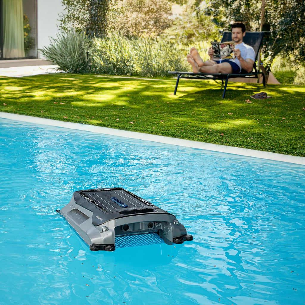 Cecotec Poolreinigungsroboter für Oberflächen- und Wasserlinienreinigung Conga Pooldroid AquaSkater. Solarladung, 16h Akkulaufzeit, 4,5L Korb und 187,5μm Filter, Ultraschall-Sensornavigation