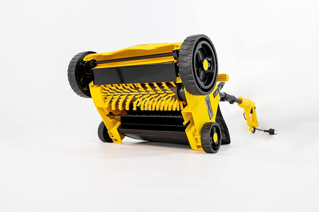 2026 Garland Roll&Comb 502E-V19 - Peinadora/Barredora césped artificial eléctrica enchufable - 1.600 W de potencia, 15'6 kg de peso, ancho de trabajo 40 cm con altura regulable. Saco de recogida de 40 l. Apto para superficies hasta 350 m2.