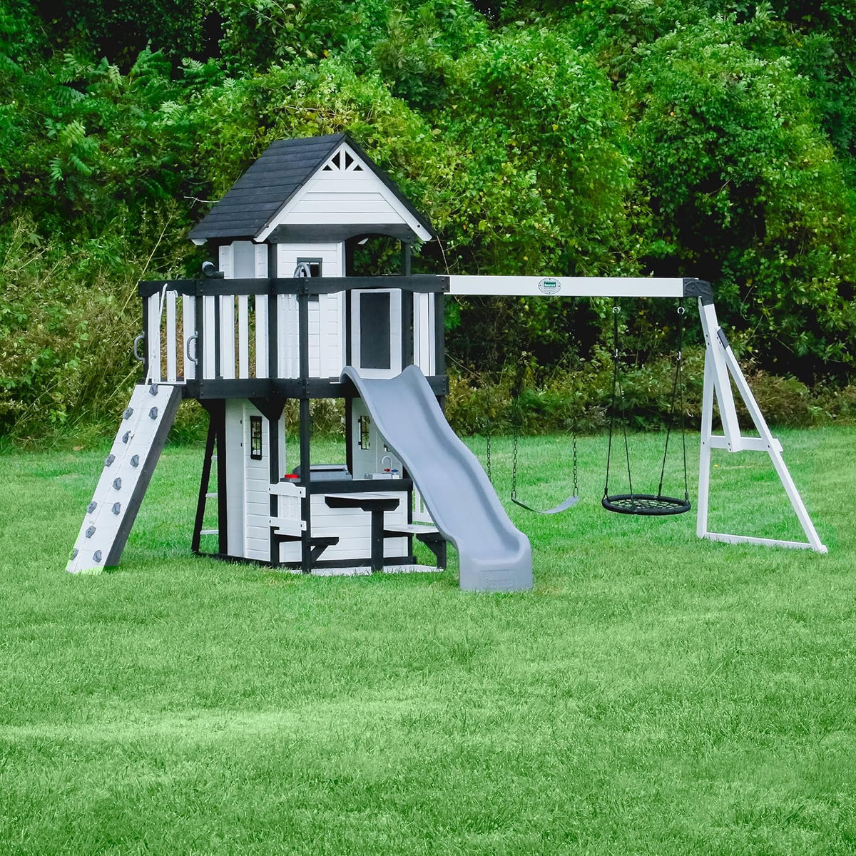 2025 Backyard Discovery Canyon Creek Spielset für draußen aus Zedernholz mit Rutsche, Baumhaus, Schaukeln und Kletterwand