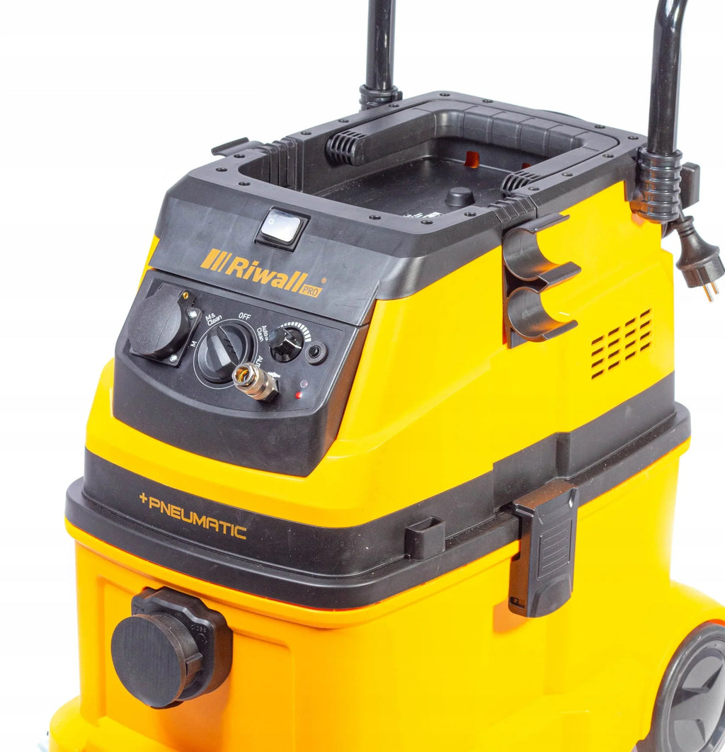Riwall Industriesauger mit Staubabsaugung, dr Gnot, AUTOMATISCHER RÜTTLER + PNEU